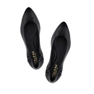 *New in Box* Italeau Mara Leather Ballet Flats in US 7/EU 37